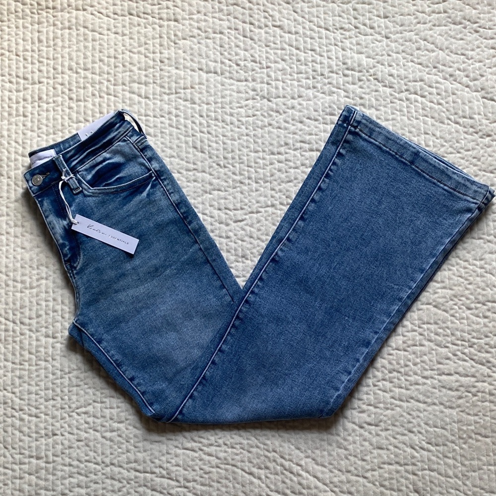 KanCan Avonlea Essentials High Rise Wide Leg Flare in Medium Wash